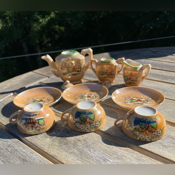 Vintage Little Hostess Lusterware Porcelain Miniature Toy Tea Set - Picture 3 of 8